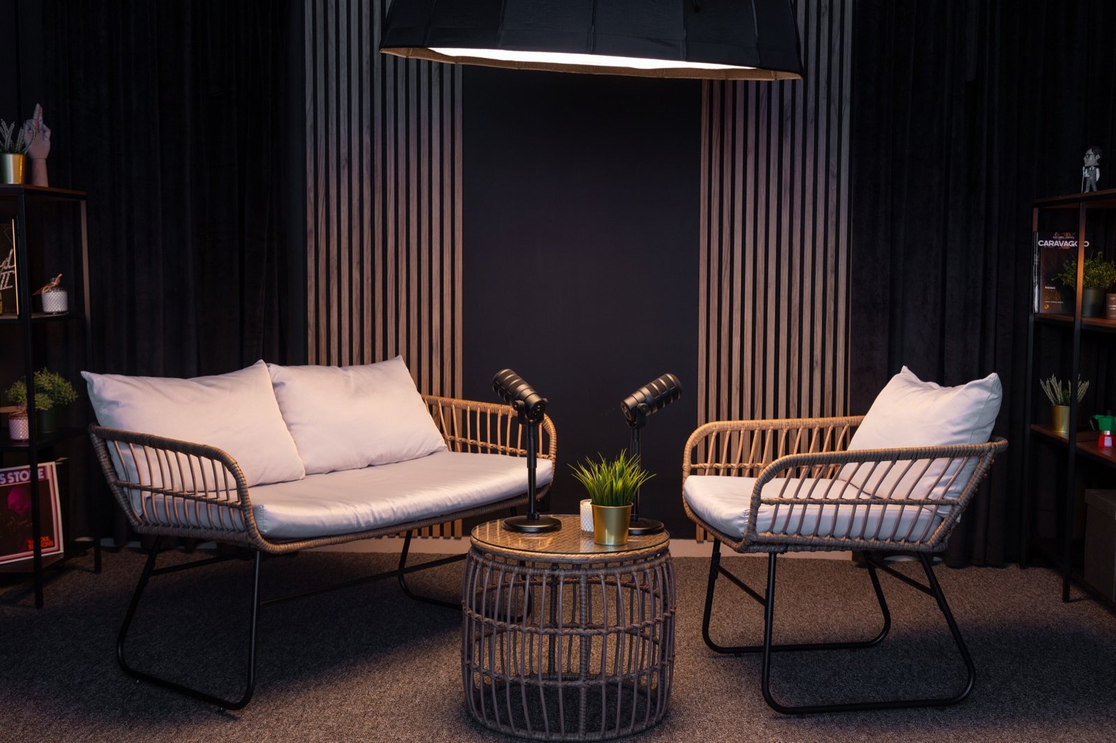 Jasna strefa lounge studia Magneto